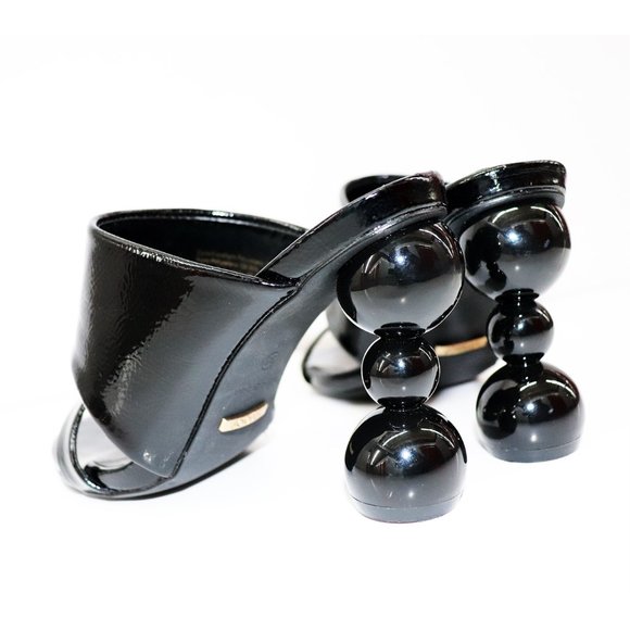 STUDIO F AVANT GARDE hourglass Block HEELS Black PATENT leather Sandals Size 35 - Picture 7 of 9